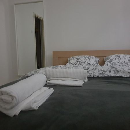 Novi Apartman 19 Foca Luaran gambar